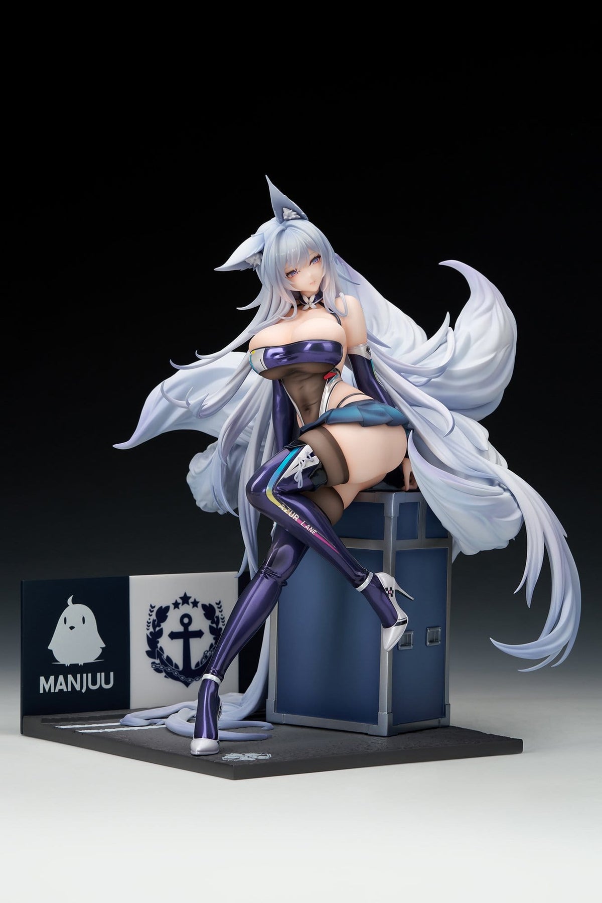 Azur Lane - Shinano - Moonlit Chrome - Acrylic Special Edition w/Display figure 1/7 (APEX Innovation)
