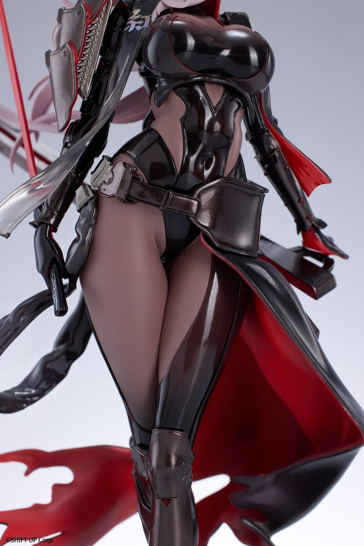 Goddess of Victory: Nikke - Scarlet - Black Shadow figure 1/10 (Hanabee)