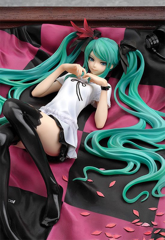 Hatsune Miku - World is Mine - brown frame - figure (Good Smile Company)
